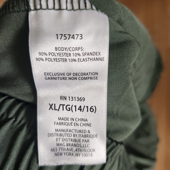 BNWOT Fila Kids' Youth Olive Green Leitweight Jogger Pants  Size US 14–16 Activ - Picture 4 of 10